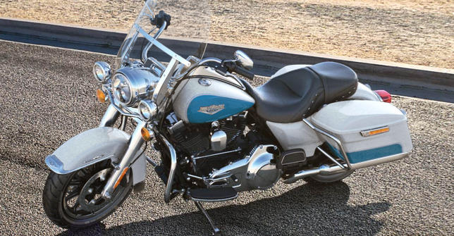Road King Modell 2016 in Crushed Ice Pearl & Frosted Teal Pearl 