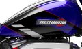 CVO Street Glide Modell 2025 in Blue Streak (Aufpreis für die exklusive, von Hand aufgetragene Gunslinger-Lackierung) CVO Street Glide Modell 2025 in Blue Streak (Aufpreis für die exklusive, von Hand aufgetragene Gunslinger-Lackierung)