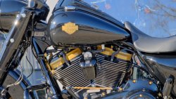 Neumaschine Road King Special