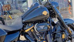 Neumaschine Road King Special