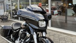 Neumaschine Street Glide