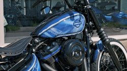 Used Custom Street Bob „Ocean Eyes“