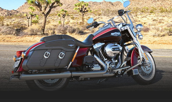 Road King Classic 2015 in Mysterious Red Sungo / Blackened Cayenne Sunglo