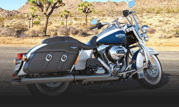 Road King Classic 2015 in White Hot Pearl / Blue Hot Pearl