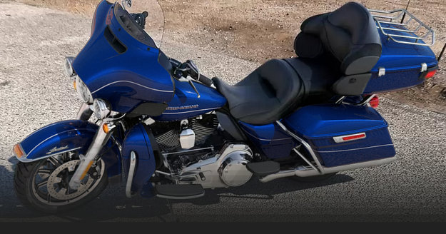 Electra Glide Ultra Low 2015 in Superior Blue