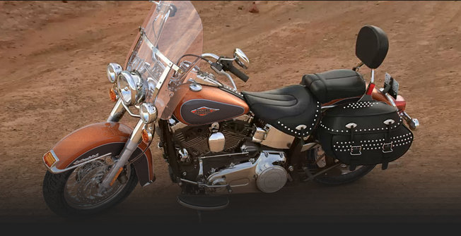 Softail Heritage Classic 2015 in Amber Whiskey / Charcoal Pearl