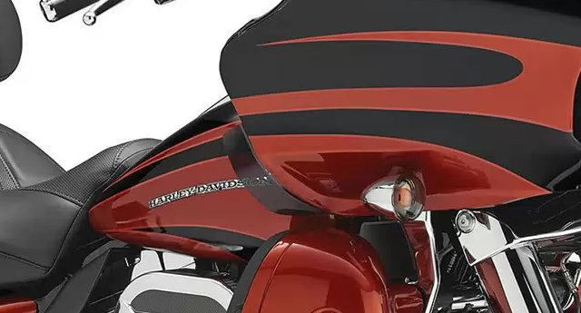 CVO Road Glide Ultra 2015 in Carbon Dust / Autumn Sunset