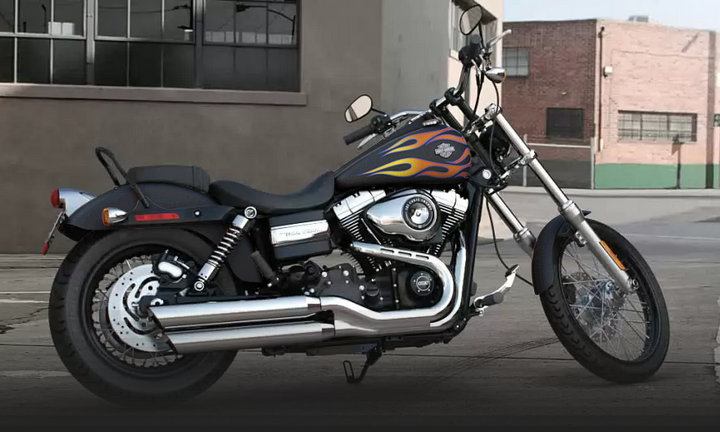Dyna Wide Glide 2015 in Black Demin with Old School Graphics