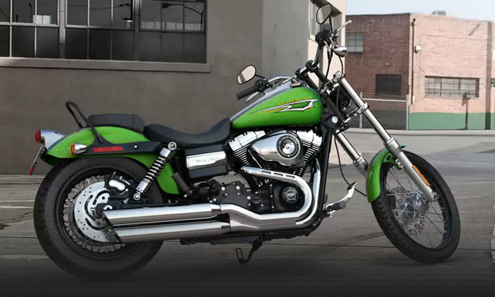 Dyna Wide Glide 2015 in Radioactive Green