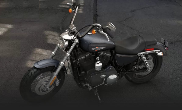 Sportster XL 1200 Custom Limited B 2015 in Charcoal Pearl