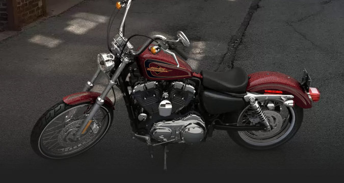 Sportster XL 1200 Seventy-Two 2015 in Hard Candy Bid Red Flake