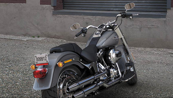Softail Fat Boy Modell 2016 in Charcoal Pearl