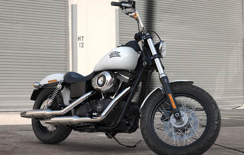 Dyna Street Bob Modell 2016 in Crushed Ice Pearl