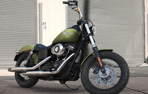 Dyna Street Bob Modell 2016 in Olive Gold