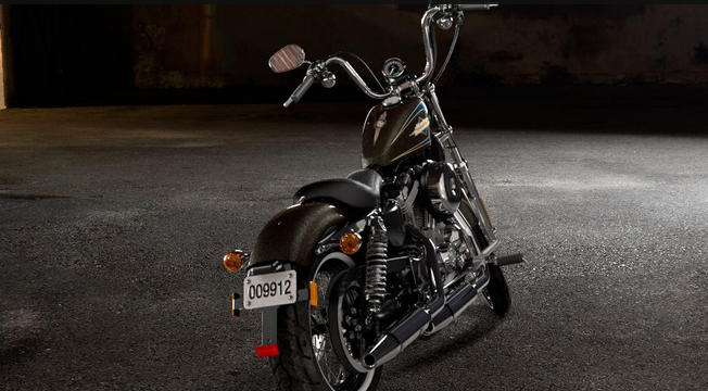 Sportster XL 1200 Seventy-Two Modell 2016 in Hard Candy Black Gold Flake