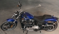 Softail Breakout Modell 2019 in Blue Max
