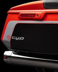 CVO Street Glide / Seitenkoffer im CVO-Style